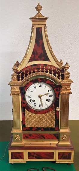 Horloge de table à musique, 19e