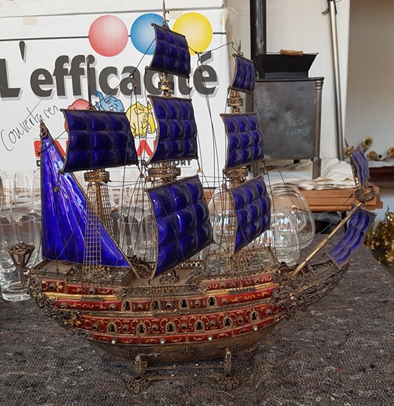 Nef de table, argent et vermeil