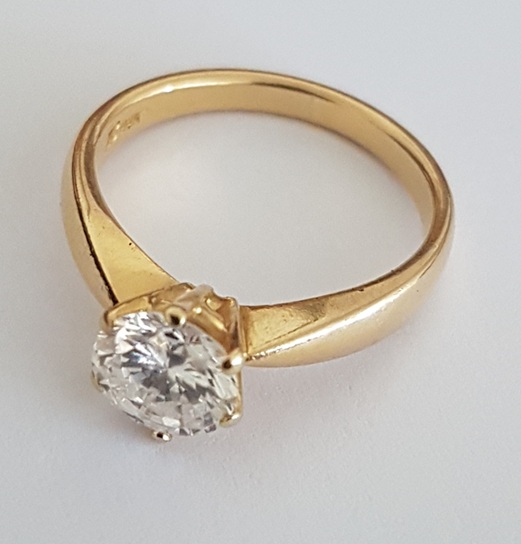 Solitaire or diamant